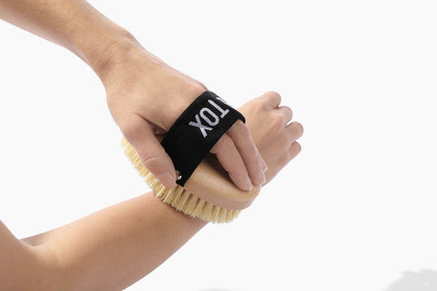 The Tox DRY BRUSH